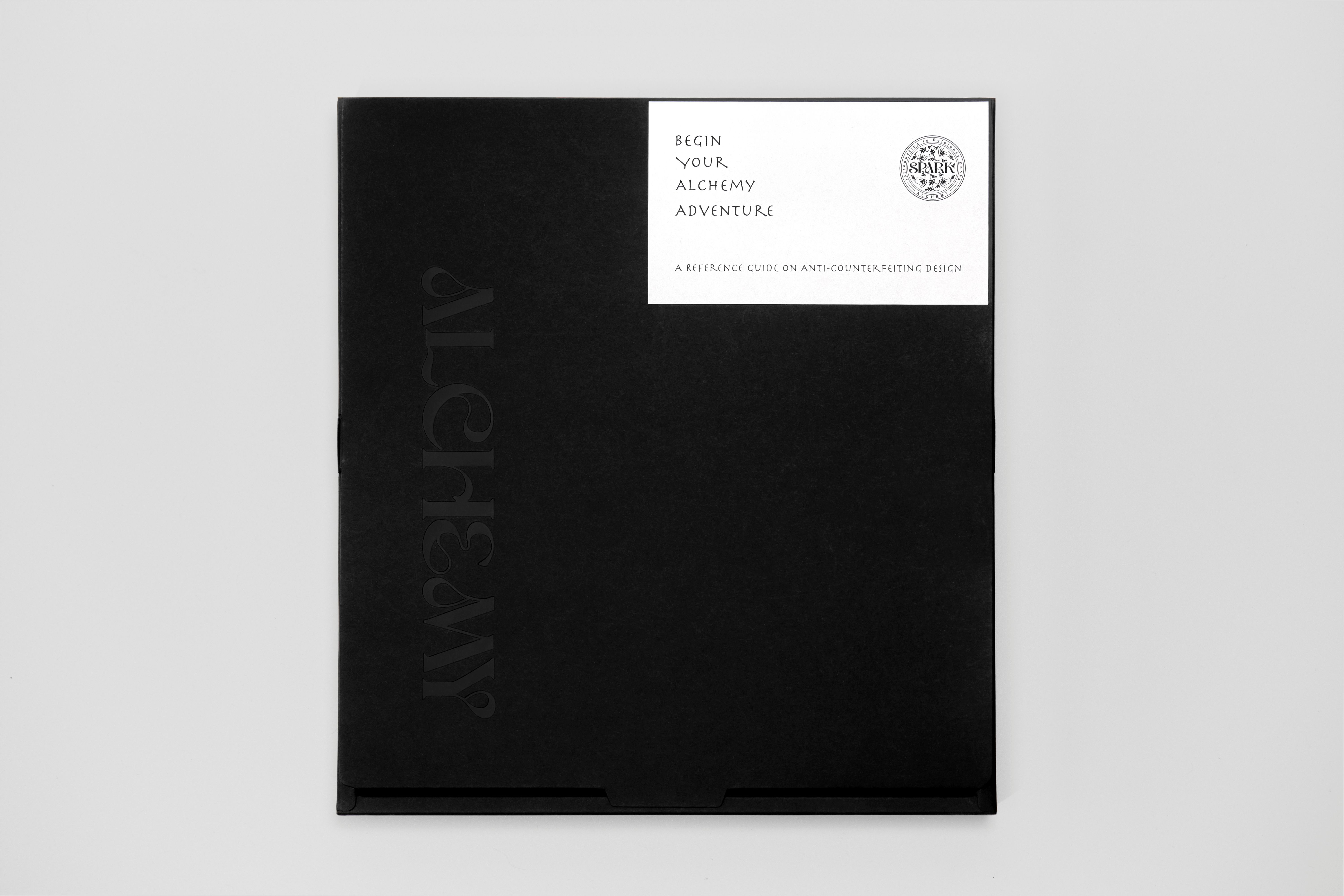 ALCHEMY 煉金術防偽工具書外盒——黑色壓紋精裝，Begin Your Alchemy Adventure